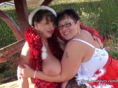 Lesbian grannies in Santa outfits with happy ending