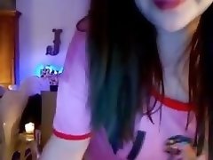 Hot camgirl changes outfits
